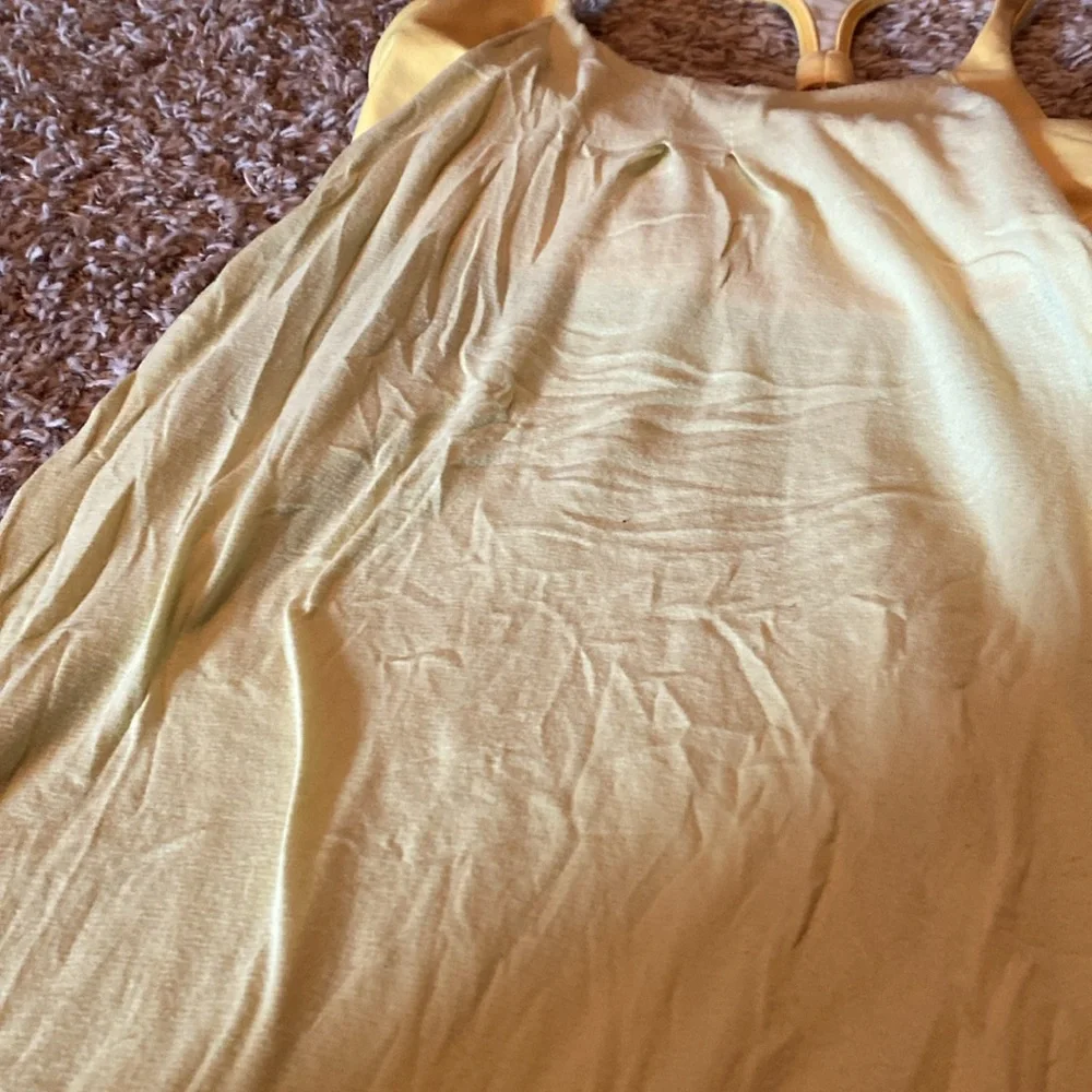 YELLOW TANK TOP - Picture 2 of 4